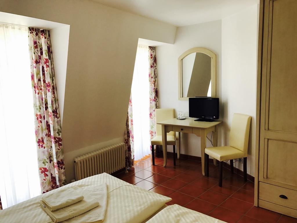 צל אן דר מוזל Hotel Ratskeller מראה חיצוני תמונה