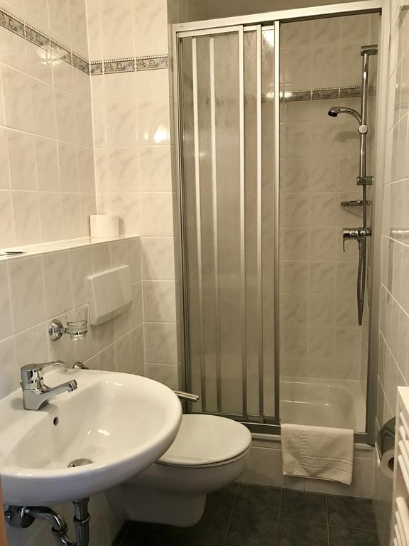 צל אן דר מוזל Hotel Ratskeller מראה חיצוני תמונה