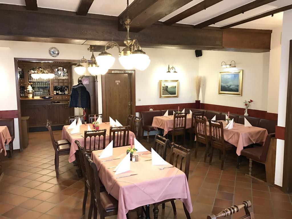 צל אן דר מוזל Hotel Ratskeller מראה חיצוני תמונה